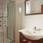 Hotel Coroana Brasovului 3*