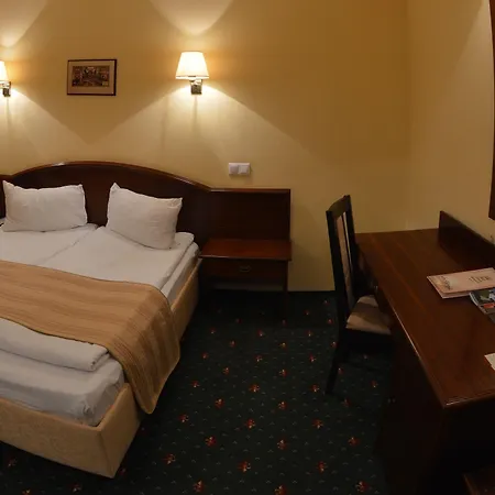 Coroana Brasovului 3*