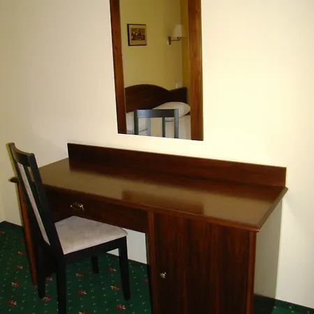 Hotel Coroana Brasovului 3*