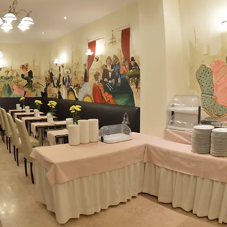 Hotel Coroana Brasovului 3*