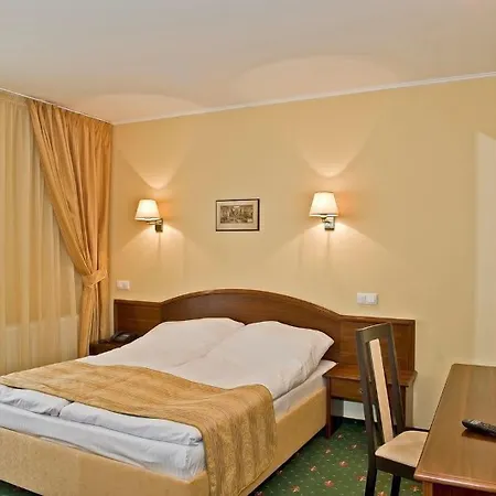 Coroana Brasovului Hotel