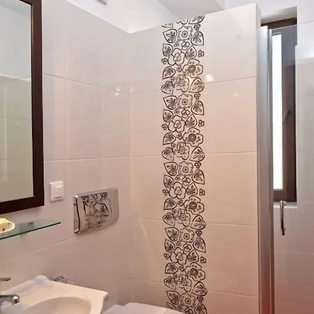 Coroana Brasovului Hotel 3*
