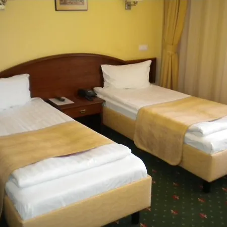 Coroana Brasovului Hotel 3*
