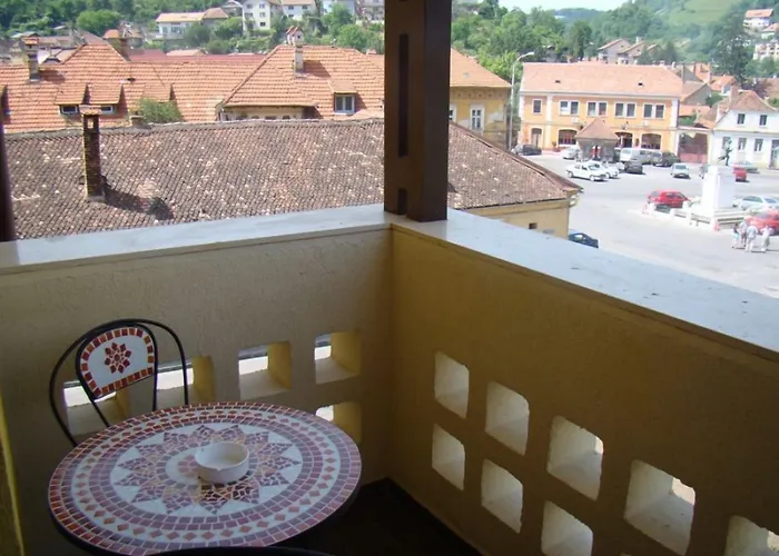 Szálloda Coroana Brasovului 3*