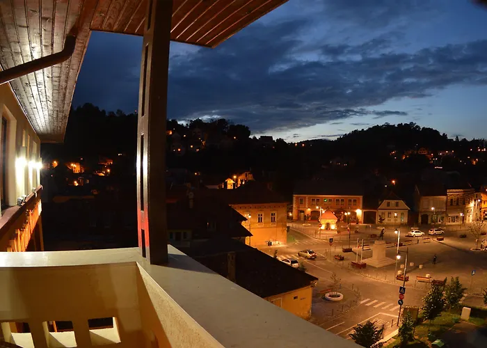 Hotel Coroana Brasovului 3*