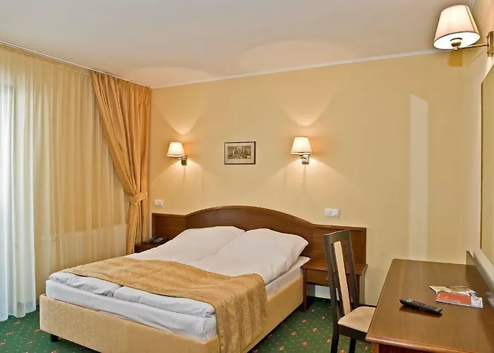 Coroana Brasovului Hotel