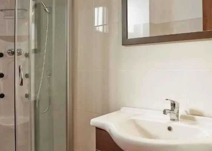 Szálloda Coroana Brasovului 3*