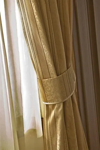 Hotel Coroana Brasovului 3*