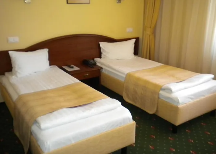 Coroana Brasovului Szálloda 3*